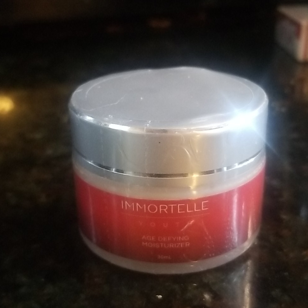 Immortelle Youth Age Defying Moisturizer